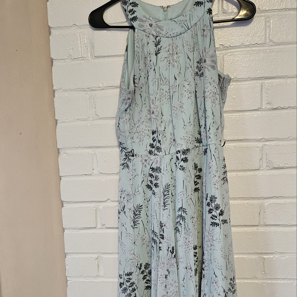 Tommy Hilfiger | floral dress 💐| size 2 | logo zipper pull